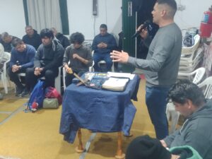 Hombres en Llamas reafirma su compromiso con la prevención y el acompañamiento comunitario